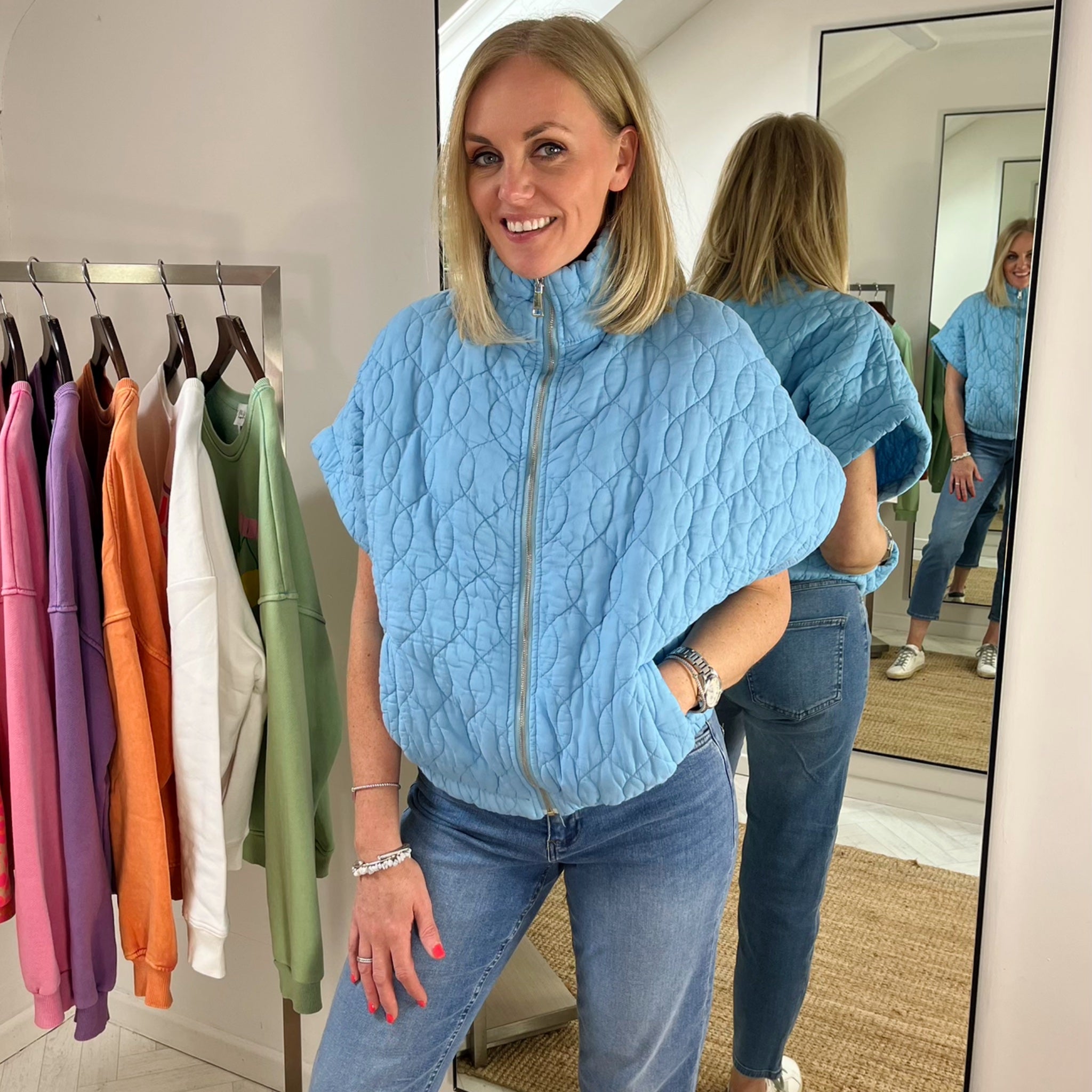 Sleeveless Quilted Jacket