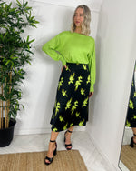 Load image into Gallery viewer, ICHI Leaf Pattern Midi Skirt - Parrot Green
