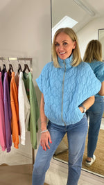 Load image into Gallery viewer, Sleeveless Quilted Jacket
