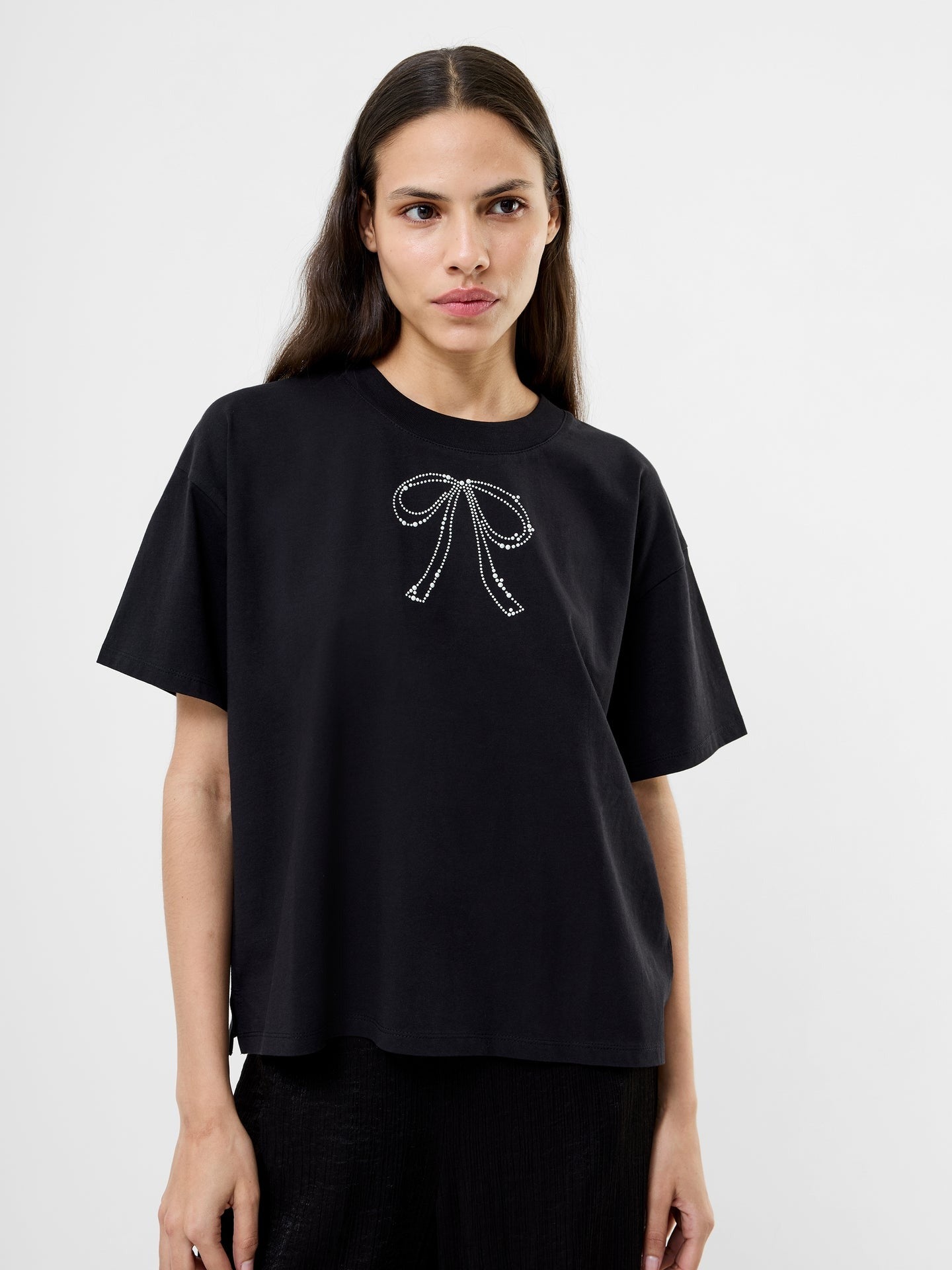 Pearl Hotfix Bow Short Sleeve T Shirt