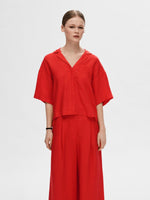 Load image into Gallery viewer, Selected Femme Linen Blend Boxy Short Sleeved Shirt - Flame Scarlet
