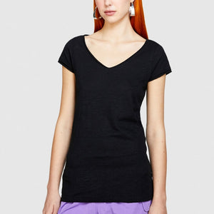 Sisley V-Neck T-Shirt - Black