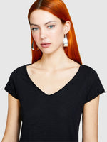 Load image into Gallery viewer, Sisley V-Neck T-Shirt - Black
