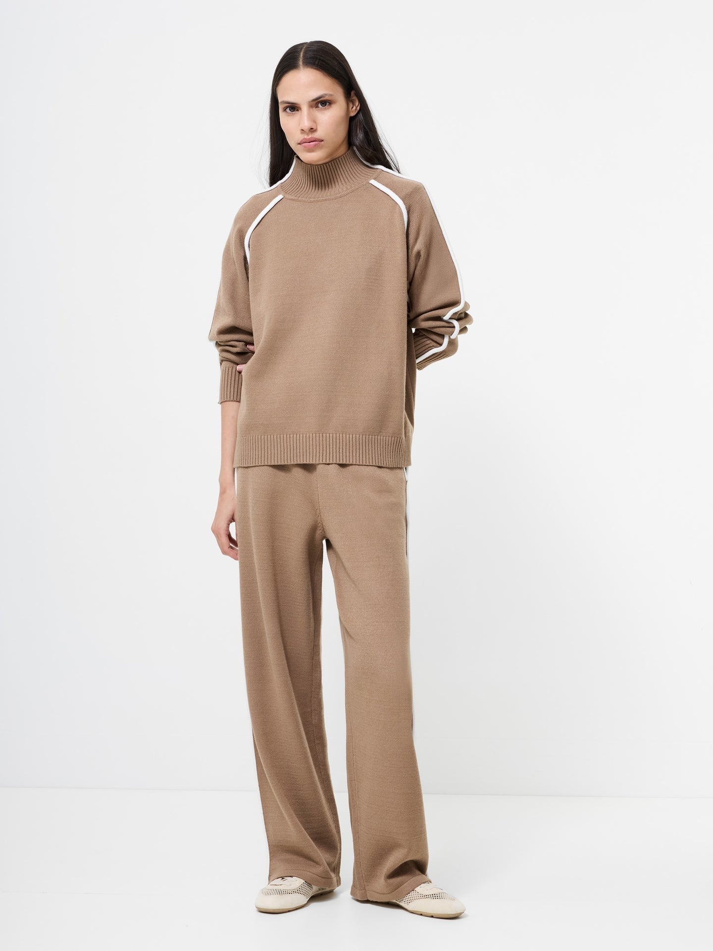 Jordan High Neck Jumper