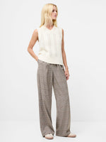 Load image into Gallery viewer, French Connection Glinda Cable Knit Vest

