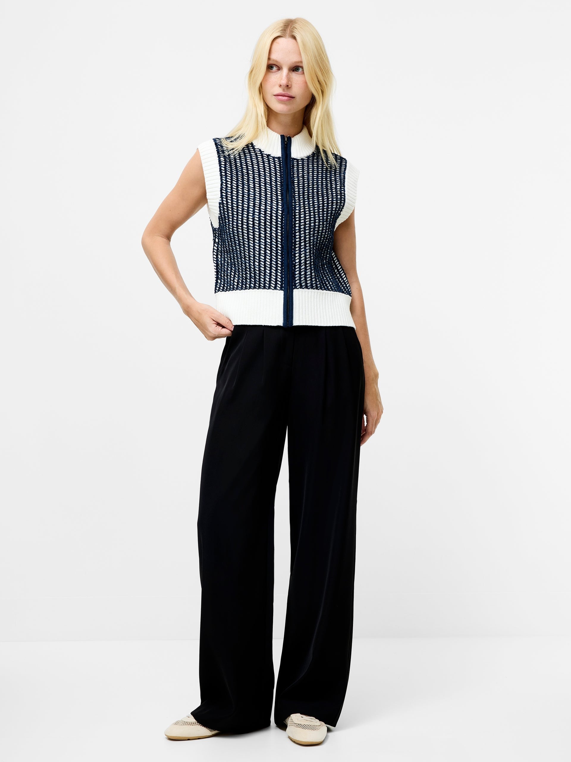 Klara Sleeveless Jumper