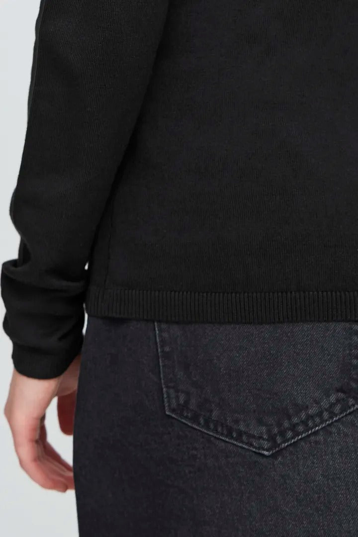 Ichi Ribbed Roll Neck Long Sleeve Top
