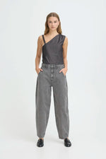 Load image into Gallery viewer, Ichi Barrel Leg Jeans
