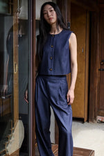 Load image into Gallery viewer, Ichi Elasticated Front Pleat Trousers
