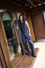 Load image into Gallery viewer, Ichi Cropped Waistcoat
