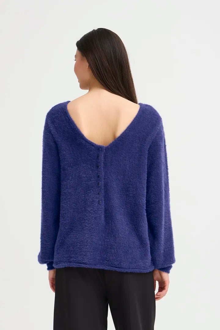 Ichi V-back Button Knit Jumper