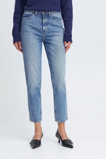 Load image into Gallery viewer, Ichi Heart Stitched Slim Jeans
