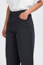 Load image into Gallery viewer, Ichi Barrel Leg High Waisted Jean
