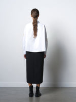 Load image into Gallery viewer, Alexis Cotton Flower Embellished Shirt
