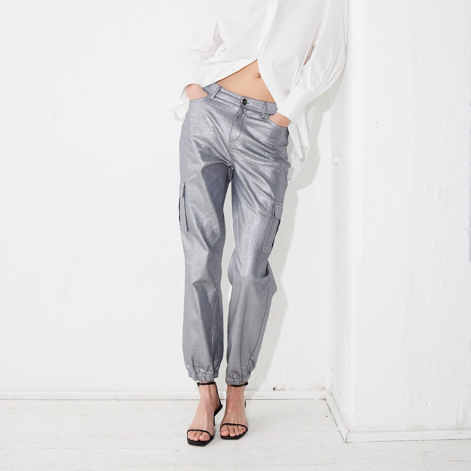 ICHI Metallic Cargo Jeans - Silver
